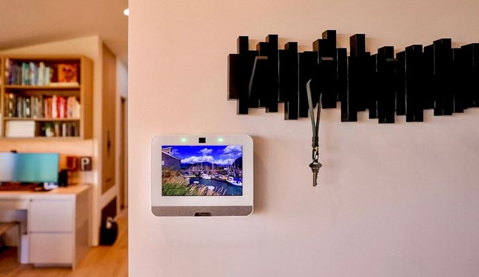 smart climate control system, mounted on the wall