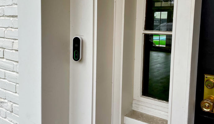 Installed smart door lock system